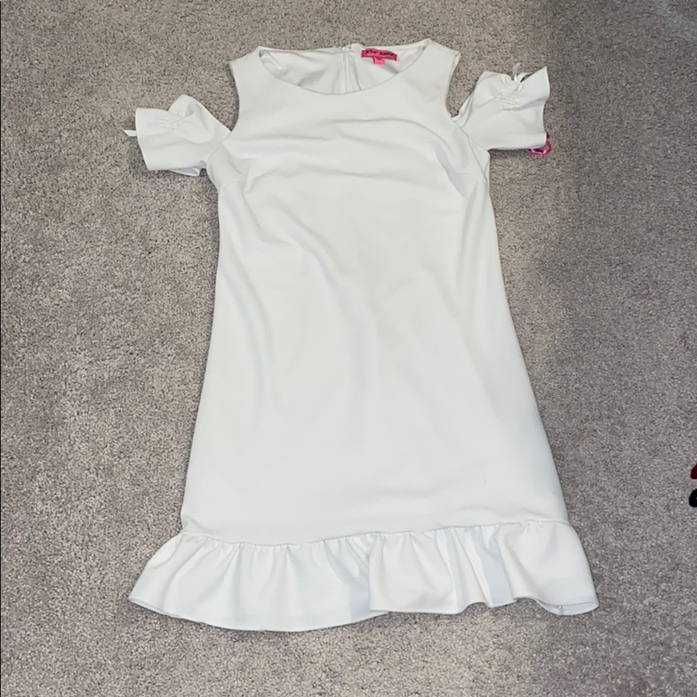 White dress perfect condition